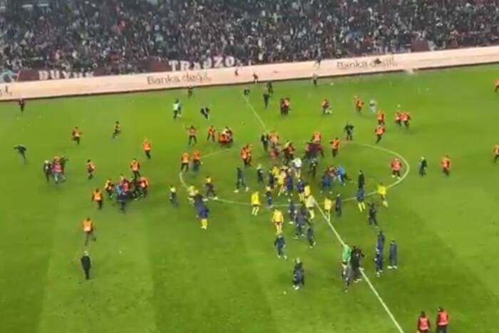 Fenerbahce reaguje na zadymę w Trabzonie. Turecki klub straszy opcją atomową