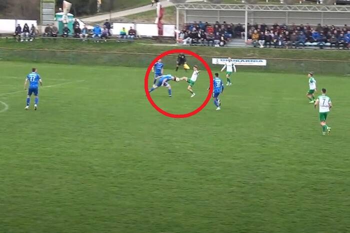 Polski piłkarz wyleciał z boiska w piątej sekundzie. Decyzja arbitra nie mogła być inna [WIDEO]