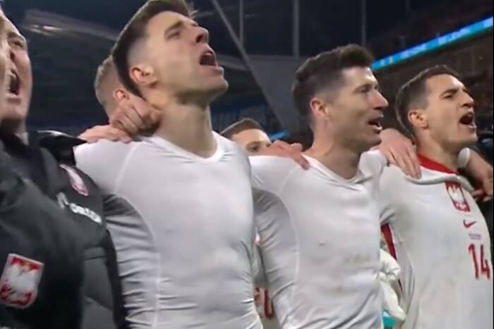 Piękne sceny po meczu Polski z Walią. Tak świętowano awans biało-czerwonych na EURO 2024 [WIDEO]
