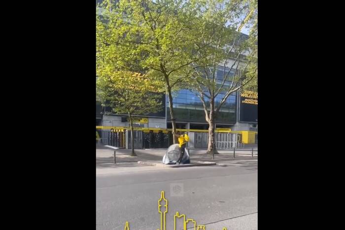Nietypowe sceny przed meczem Ligi Mistrzów. Kibic w roli głównej [WIDEO]