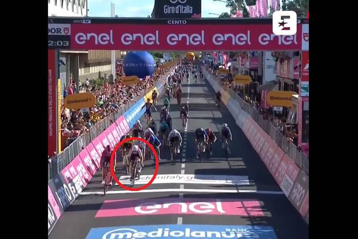 Polski kolarz pędził jak szalony. Był blisko zwycięstwa na Giro d'Italia [WIDEO]