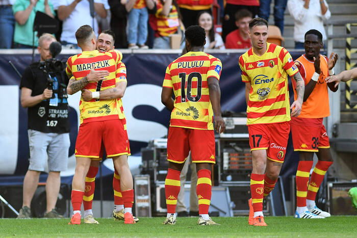 Składy na mecz FK Poniewież - Jagiellonia Białystok. Historyczne spotkanie!