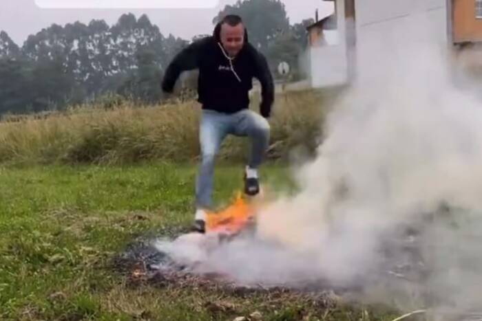 Tak znany zawodnik spędza wakacje. Kibice są w szoku [WIDEO]