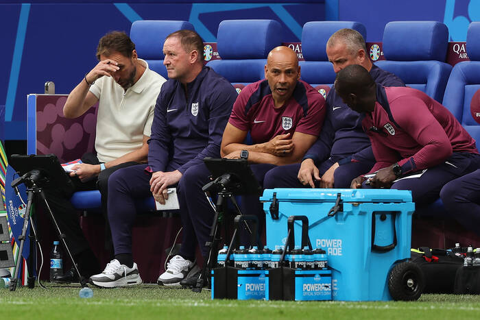 "Błaga o to cały kraj". Były reprezentant Anglii grilluje Southgate'a