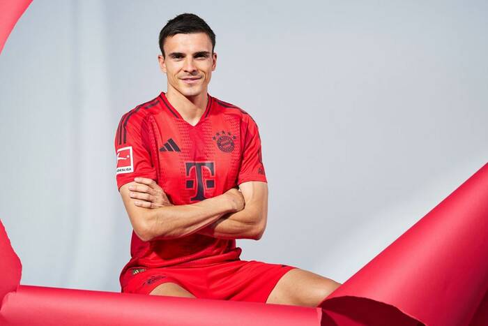 Bayern potwierdził transferowy hit. Nawiązał do sagi sprzed roku [WIDEO]