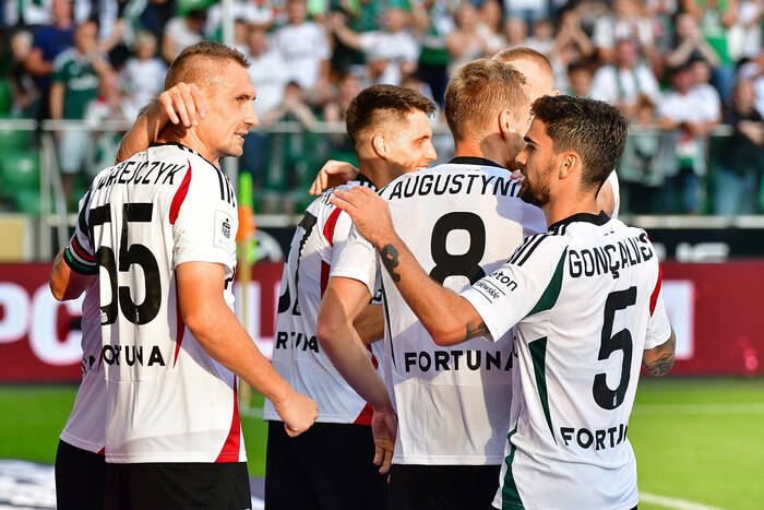 Legia nowym liderem! Dwa karne i wysoka wygrana z Radomiakiem [WIDEO]