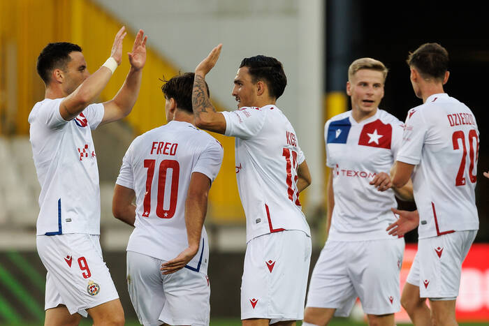 Piękne pożegnanie Wisły z pucharami. Cercle rozbite na własnym stadionie [WIDEO]