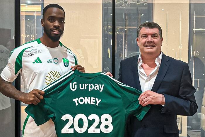 Toney wyjechał z Premier League! Szczegóły transferu reprezentanta Anglii