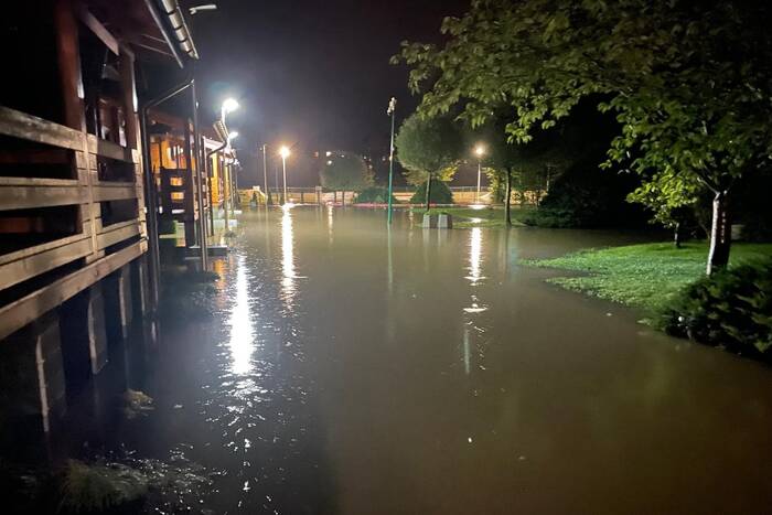 Polski stadion pod wodą. Koszmar to mało powiedziane [ZDJĘCIE]