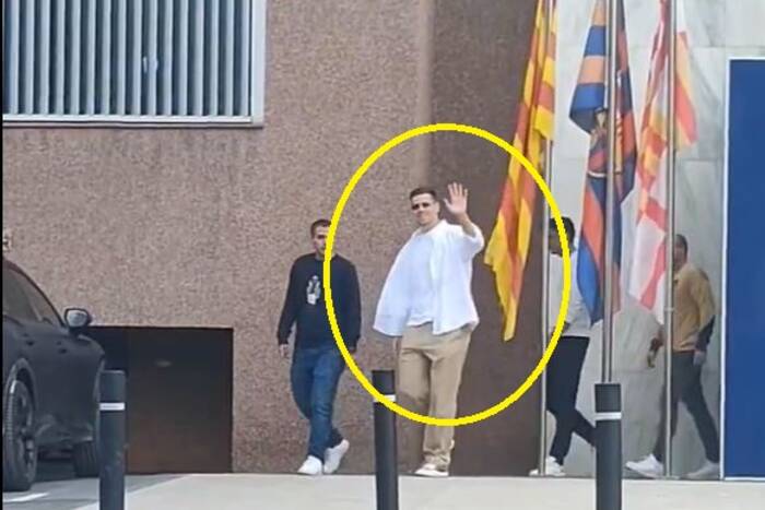 Szczęsny podpisał kontrakt z Barceloną! Wyszedł już z klubowych biur [WIDEO]