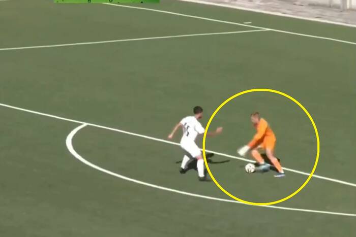 Co on zrobił?! Niebywały klops bramkarza, chyba oszalał [WIDEO]
