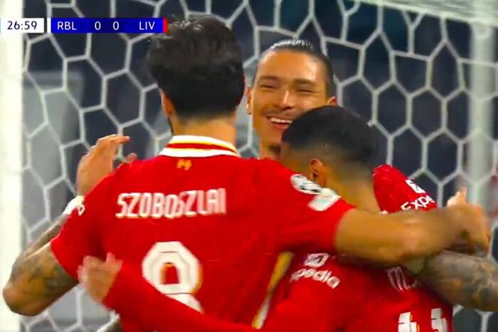 Liverpool mknie przez Ligę Mistrzów! Kolejny triumf "The Reds" [WIDEO]