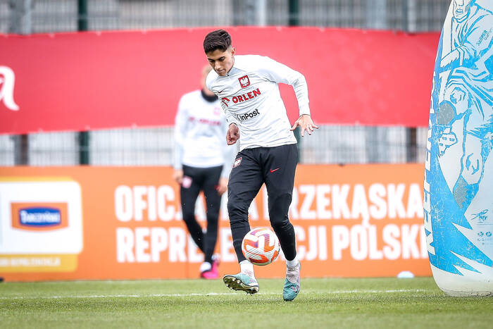 Mieliśmy Polaka w La Masii. Do El Clasico nie dotarł, ale trafił do reprezentacji