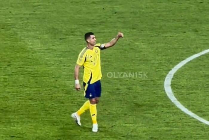 Zaczęli krzyczeć "Messi, Messi!". Tak zareagował Ronaldo [WIDEO]