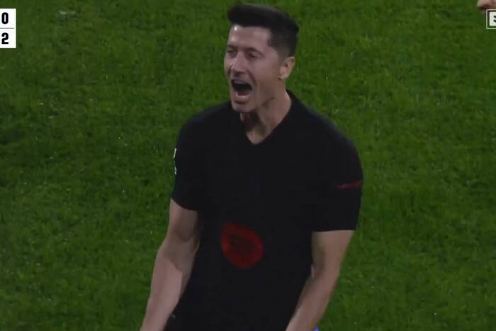 Gol Lewandowskiego! Poszedł jak taran i trafił do siatki! [WIDEO]