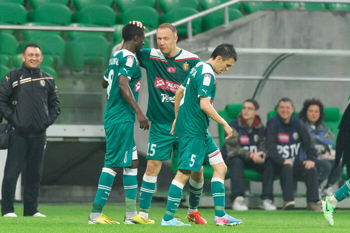 Ten transfer to tragedia. Szalał w Ligue 1. Trafił do Polski i klops