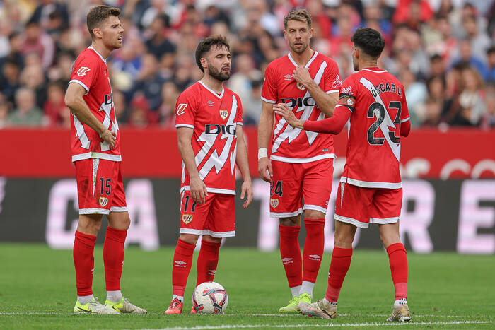 W takich warunkach oglądali mecz LaLiga. Nie musieli płacić za bilety [ZDJĘCIE]