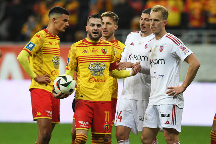 Media: Jagiellonia straci kluczowego piłkarza? Jego żona stawia weto