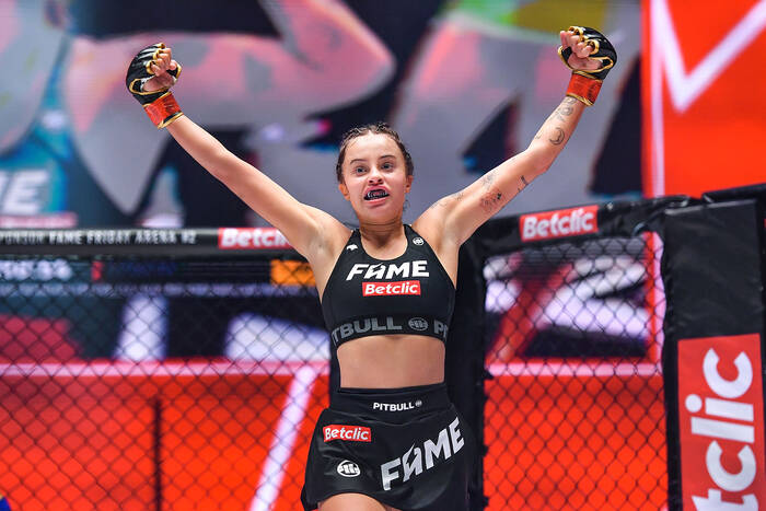 Kontrowersyjna freakfighterka kończy karierę. Uderzyła w całą branżę Kontrowersyjna freakfighterka kończy karierę. Uderzyła w całą branżę