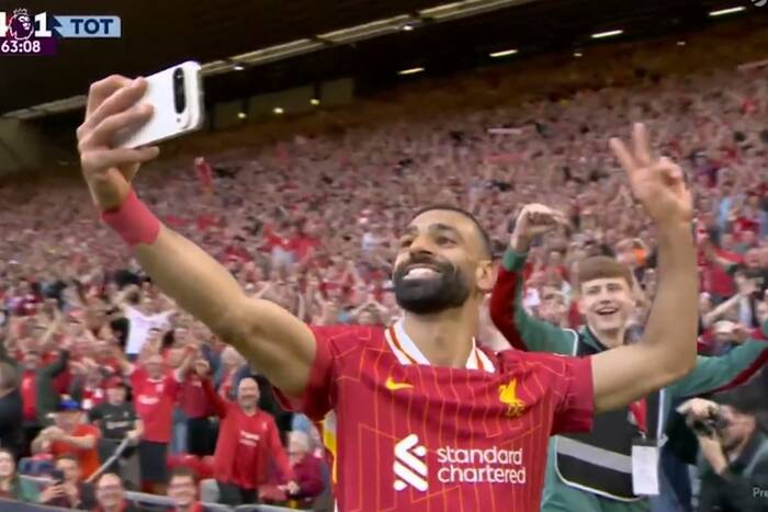 Liverpool nowym mistrzem Anglii! Demolka z Tottenhamem i wielkie świętowanie [WIDEO]