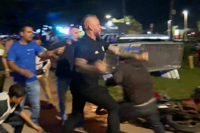 Ochroniarz brutalnie zaatakował kibica. "Tchórzostwo" [WIDEO]
