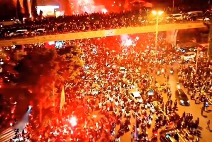 Co za mistrzowska feta. Kibice oszaleli [WIDEO]