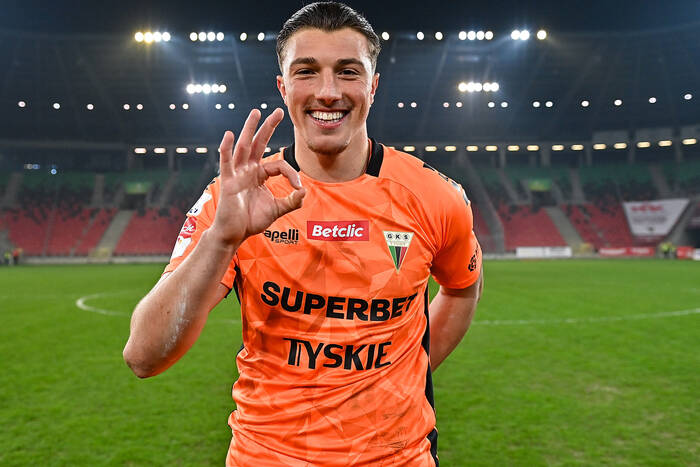 Gikiewicz zawodzi, Widzew szuka nowego bramkarza. Kuriozalna kwota za następcę Gikiewicz zawodzi, Widzew szuka nowego bramkarza. Kuriozalna kwota za następcę