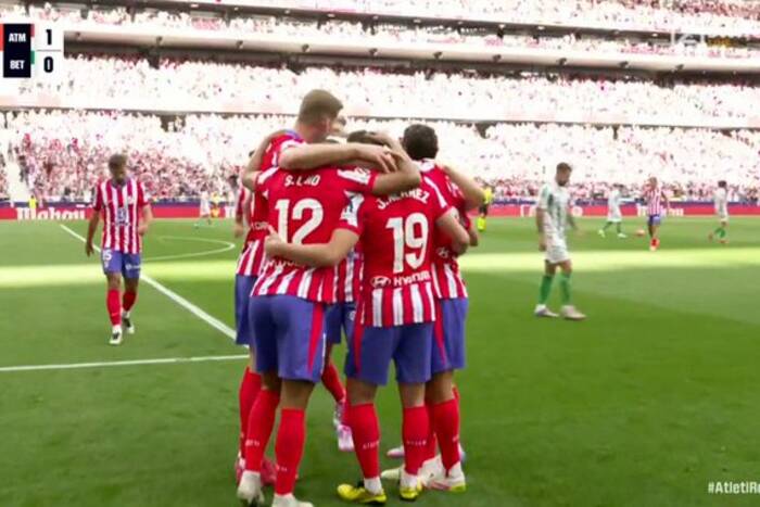 WOW! Kosmiczny gol Alvareza [WIDEO]