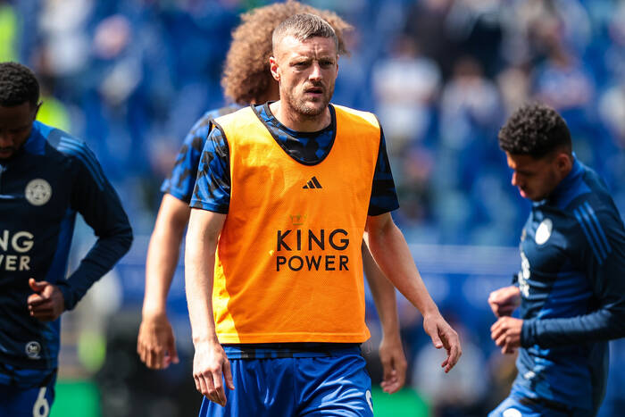 Vardy wyprowadził się z Leicester City. Jego mina mówi wszystko [ZDJĘCIE]