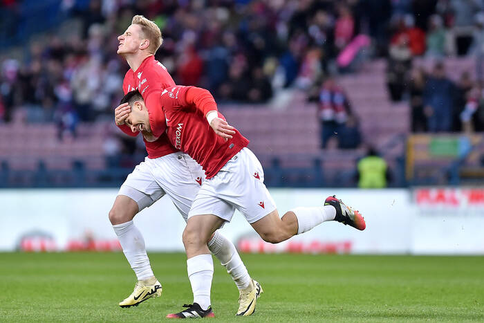 Oto XI sezonu I ligi! "Totalny kozak, przerasta wszystkich"