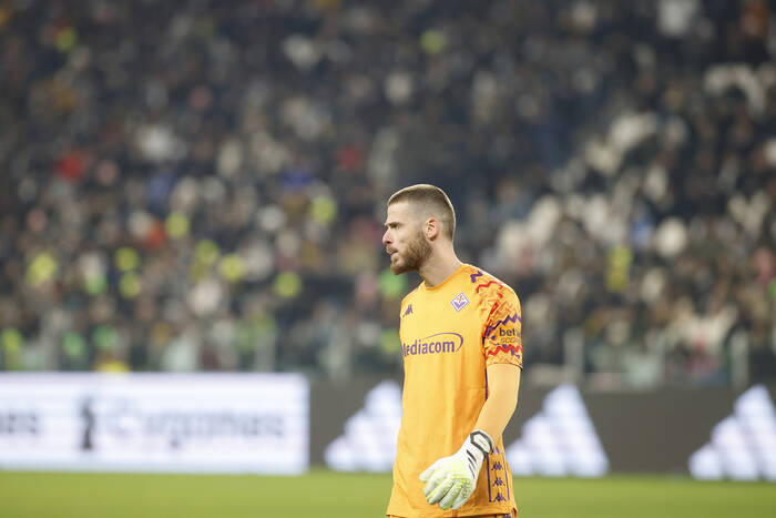 Słynny bramkarz zastąpi Polaka? Ten transfer byłby sensacją