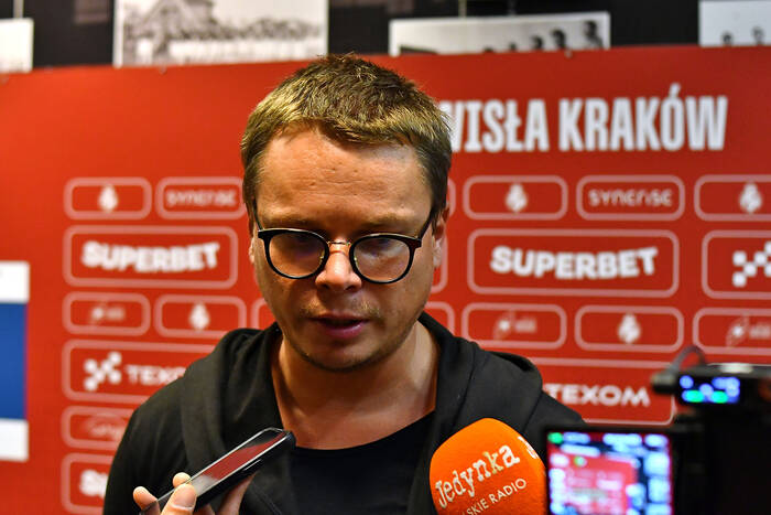 Dziennikarz przejechał się po Królewskim. Zaskakująca odpowiedź [WIDEO]