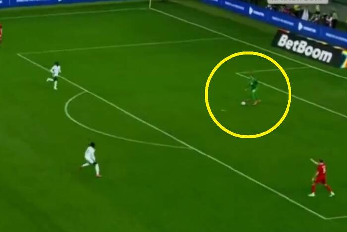 Były uczestnik MŚ zatrzymał Rosję! Fatalny błąd gracza PSG [WIDEO]