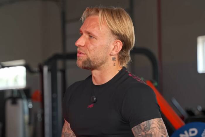 Tyle Puchacz "wyciska na klatę". Zaskoczył [WIDEO]