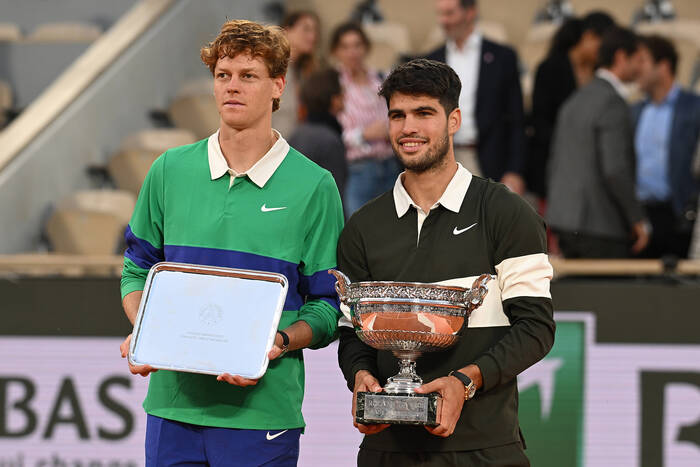 O rany. Tyle Sinner i Alcaraz zapłacą po Roland Garros