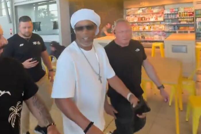 Ronaldinho wylądował w Polsce. Historyczny moment [WIDEO]