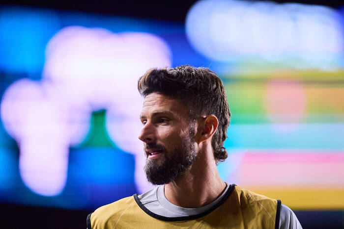 Giroud może zmienić klub. Na stole propozycja z Europy