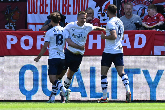 Wybili się na sprzedaży ziemniaków. Będą sponsorować znany klub