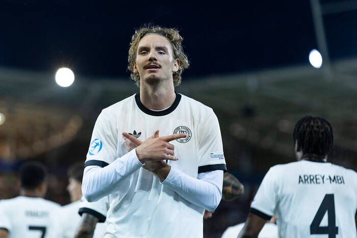 Piłkarz domaga się transferu do Bayernu. Otwarcie ogłosił to klubowi