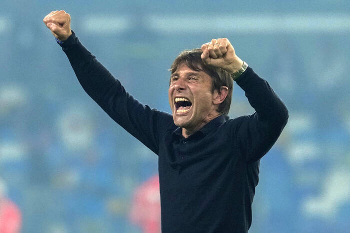 Duży transfer Napoli. Conte dostanie reprezentanta Holandii