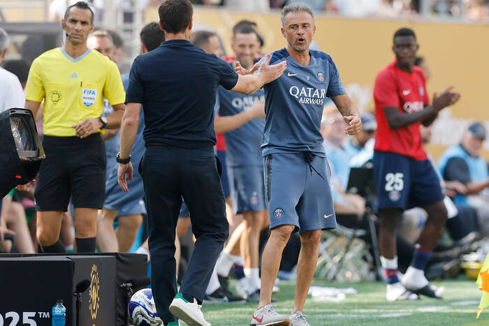 Luis Enrique stanął w obronie trenera Realu. Wymowne słowa po laniu w KMŚ