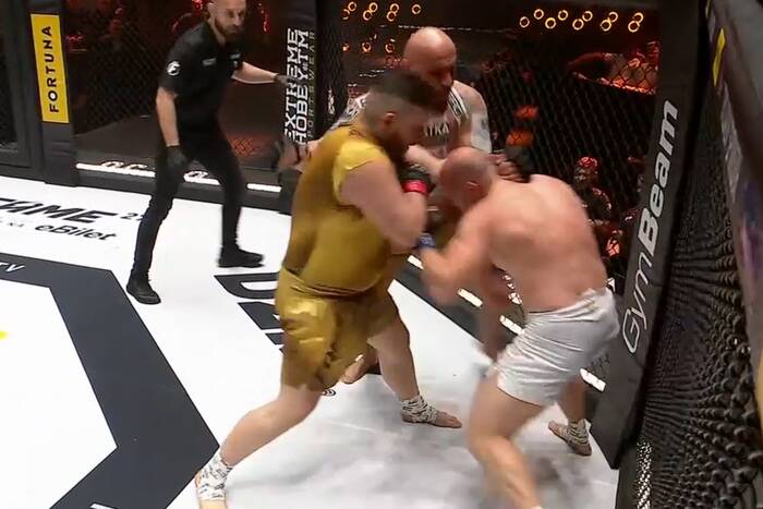 Najman wygrał walkę trzech freak-fighterów! Absurdalny koniec Najman wygrał walkę trzech freak-fighterów! Absurdalny koniec