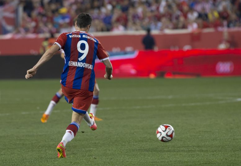 Kroos ostrzega: Przed rokiem nie mieli Lewandowskiego w pierwszym meczu