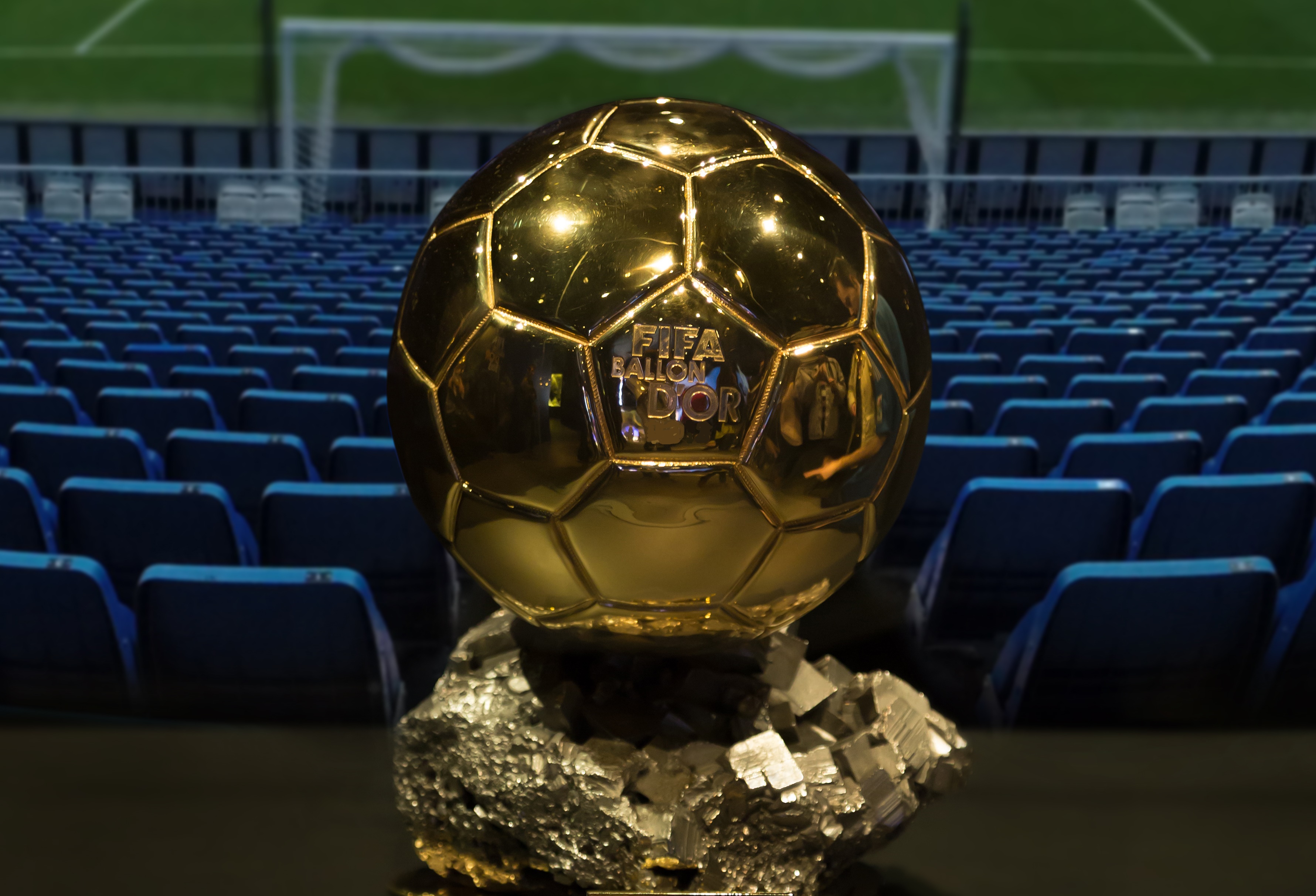 Na podium Złotej Piłki nie będzie ani Messiego, ani Ronaldo. Włoski dziennik typuje czołówkę