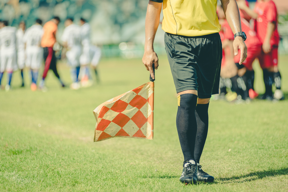 Naciski na arbitra El Clasico: miał pomagać Realowi