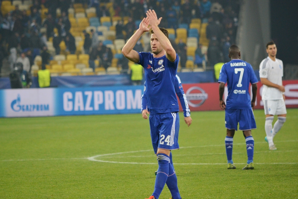 Gary Cahill przedłużył kontrakt z Chelsea