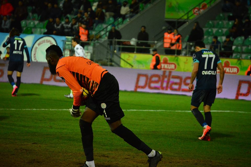 Tuszyński na ławce, Trabzonspor rozbity