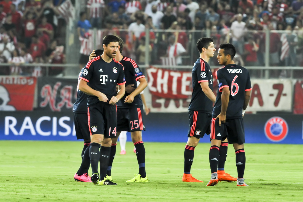 Wygrana Bayernu, cudowny gol Alonso [video]