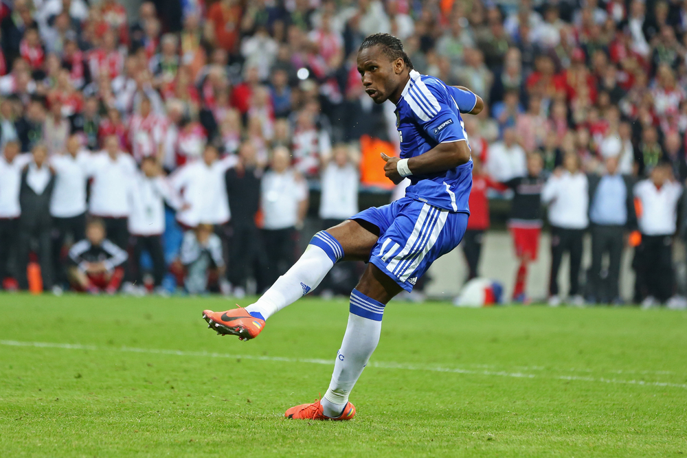Hiddink chce Drogbę w roli swojego asystenta