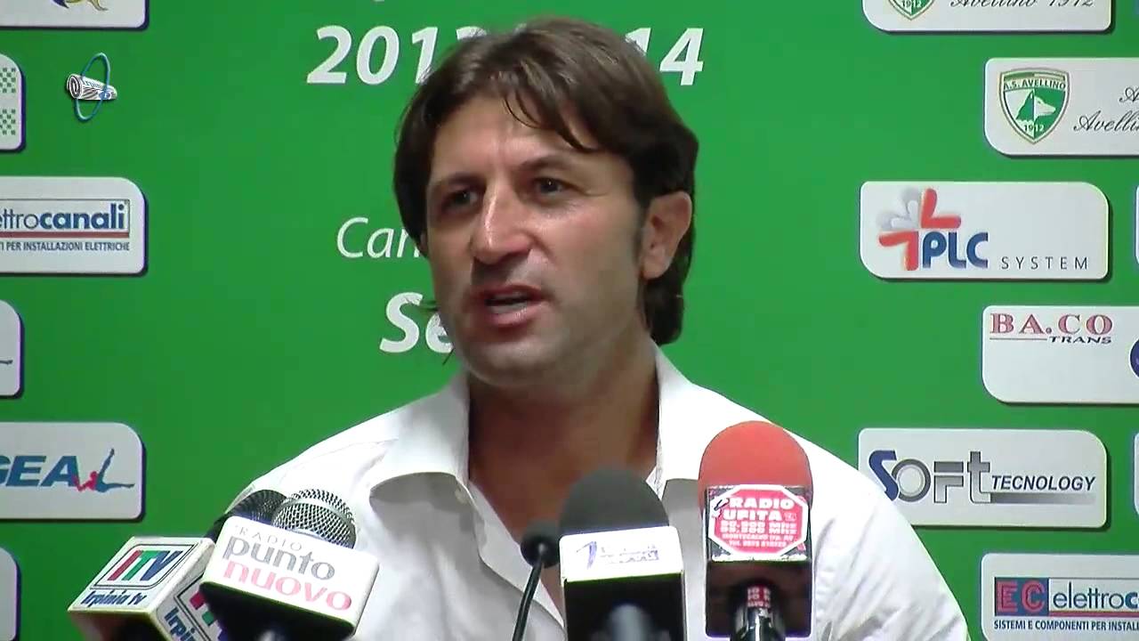 Cagliari przedłużyło umowę z trenerem